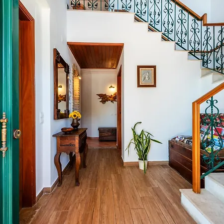 Al Monte Lusitano Tatil Evi